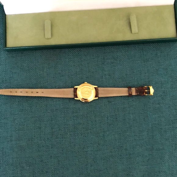 Gucci Vintage 2000L Ivory watch - Picture 4 of 4